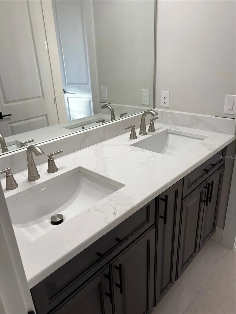 445 Adams View Lane Auburndale FL 33823