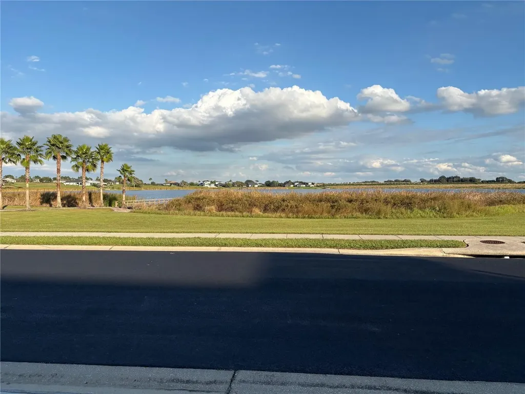 445 Adams View Lane Auburndale FL 33823