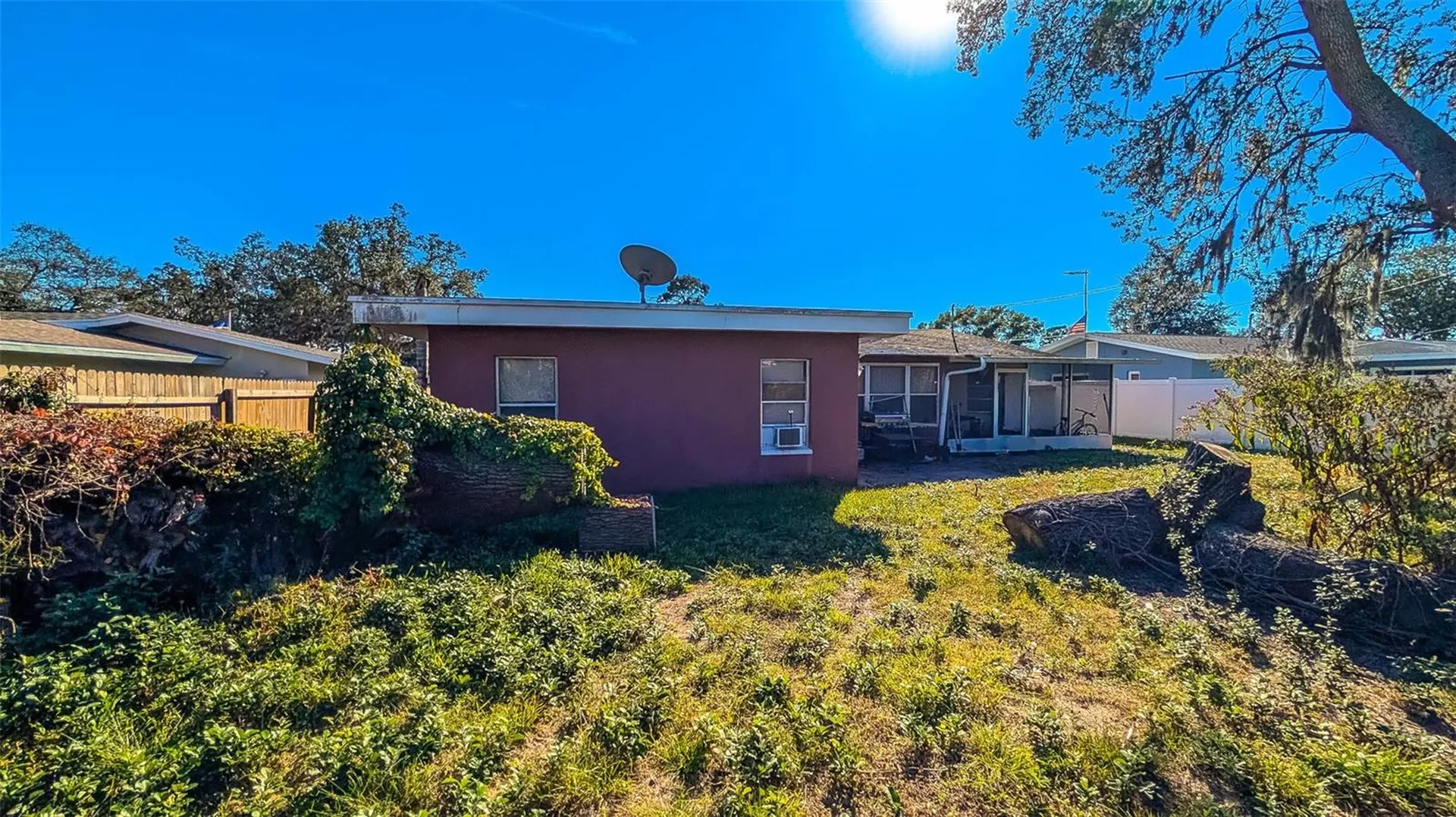 1590 Peaceful Lane N Clearwater FL 33756