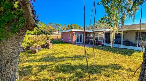 1590 Peaceful Lane N Clearwater FL 33756