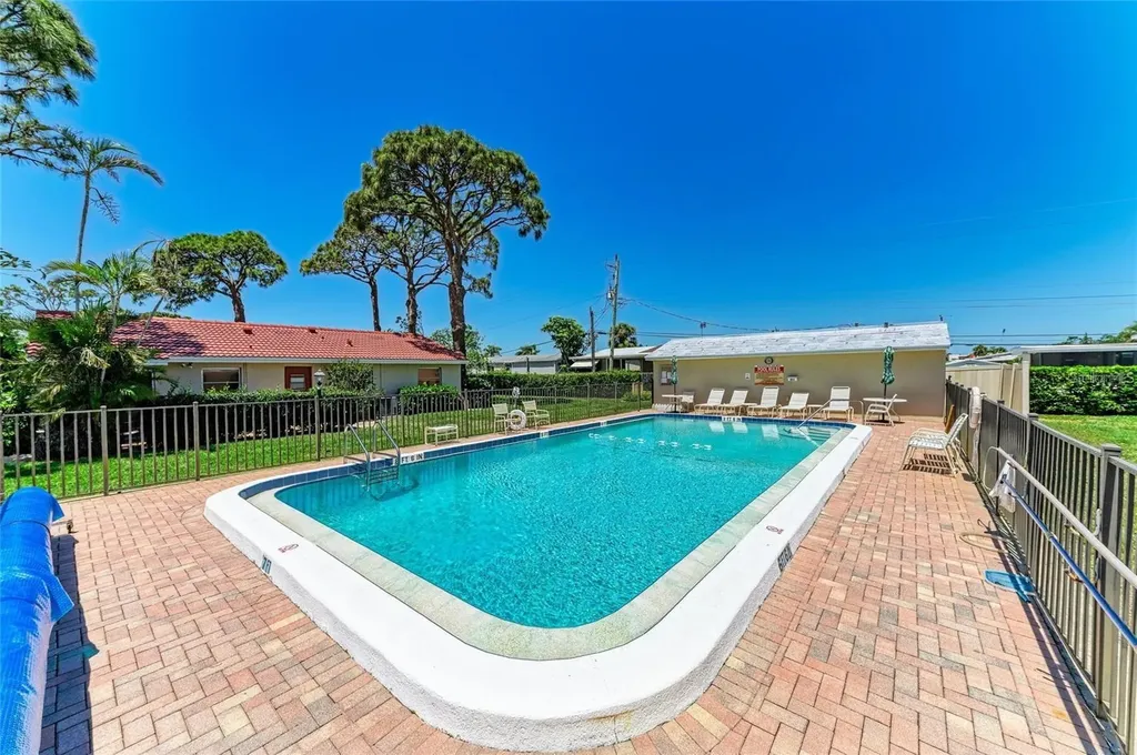 2121 Pueblo Circle Sarasota FL 34231