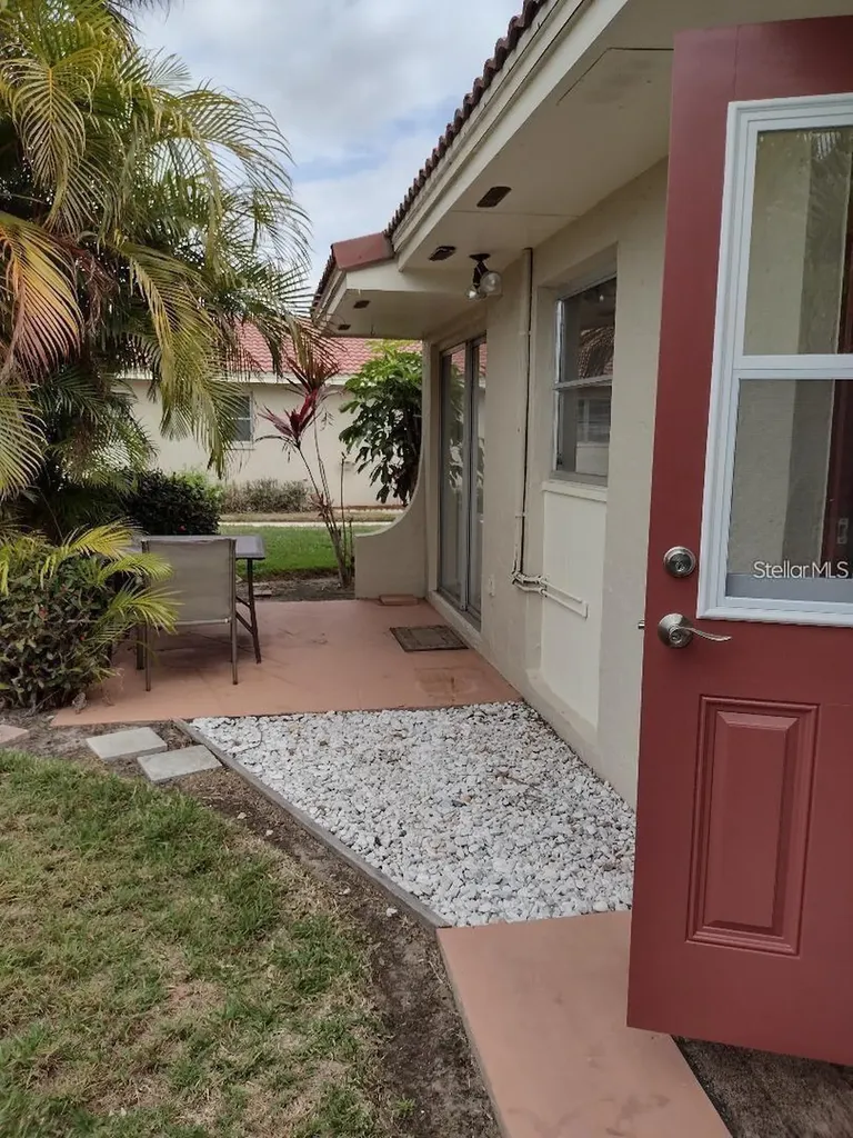 2121 Pueblo Circle Sarasota FL 34231