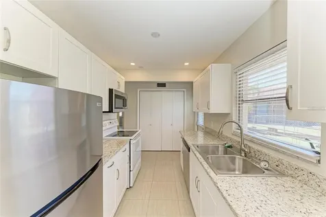 2121 Pueblo Circle Sarasota FL 34231
