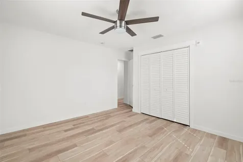3103 16th Street N St Petersburg FL 33704