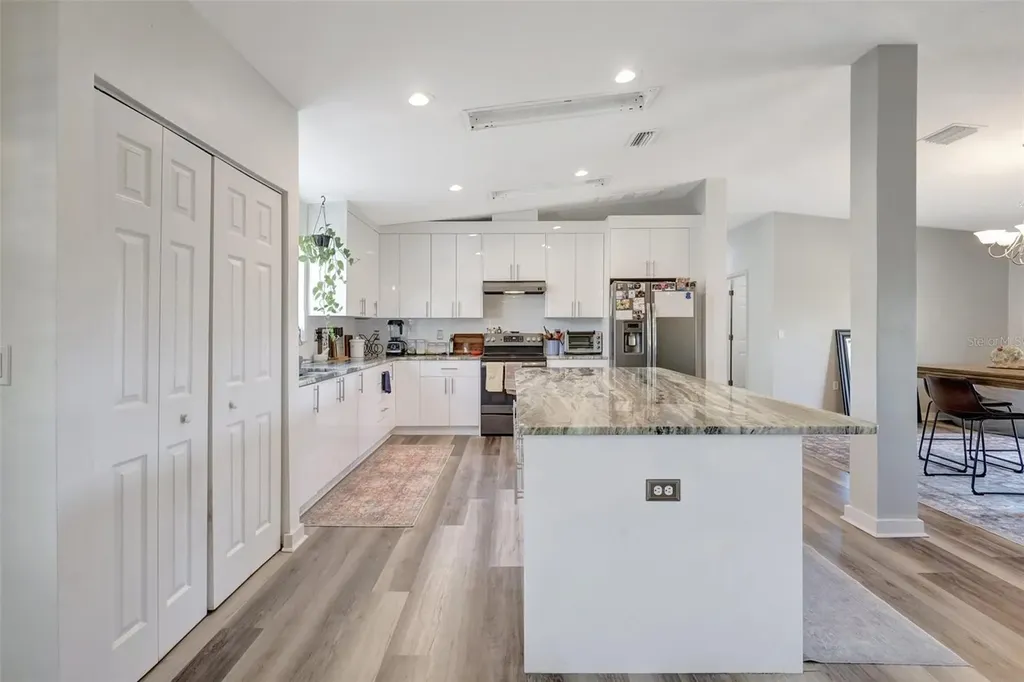 2425 21st Street Sarasota FL 34234