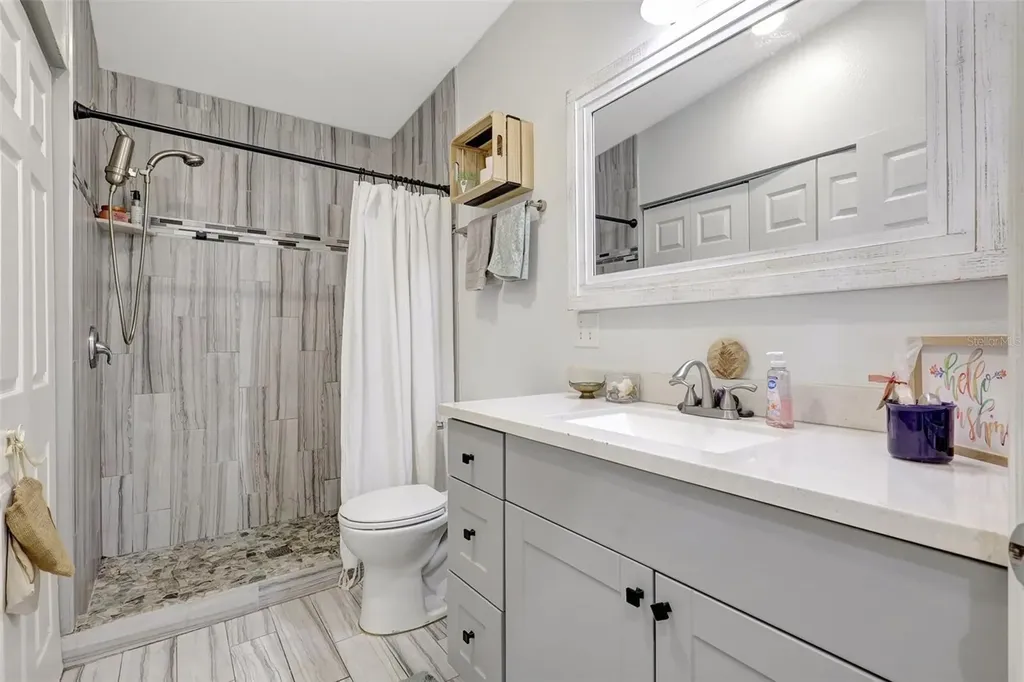 2425 21st Street Sarasota FL 34234