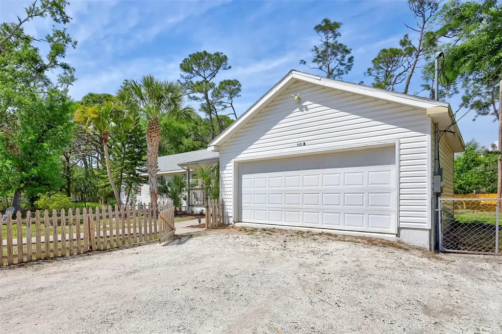 2425 21st Street Sarasota FL 34234