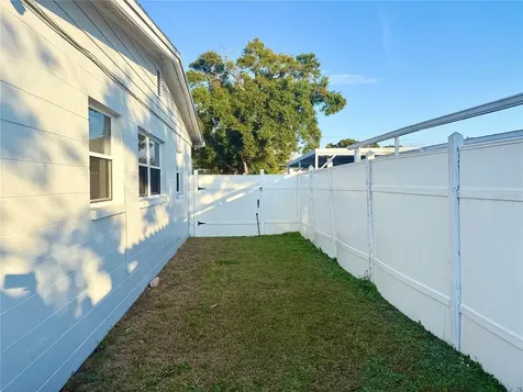 4916 Eldorado Drive Tampa FL 33615