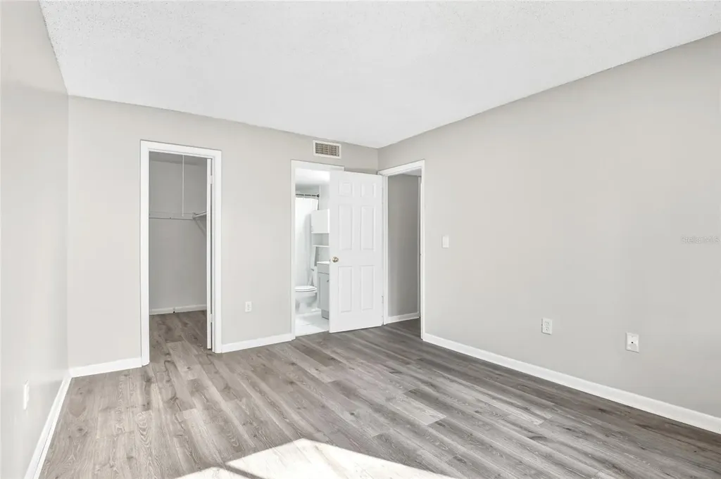 3236 S Semoran Boulevard Orlando FL 32822