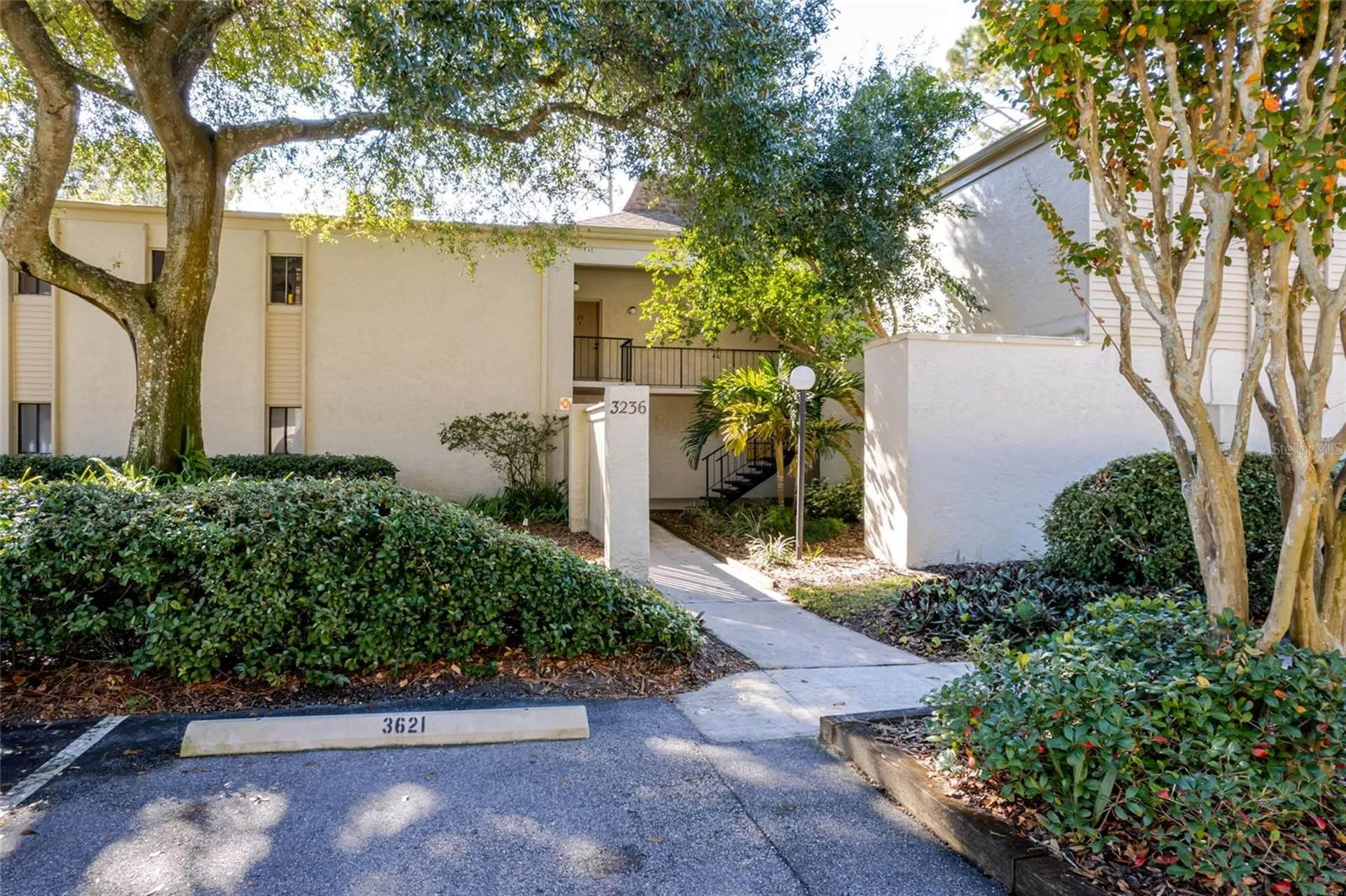 3236 S Semoran Boulevard Orlando FL 32822