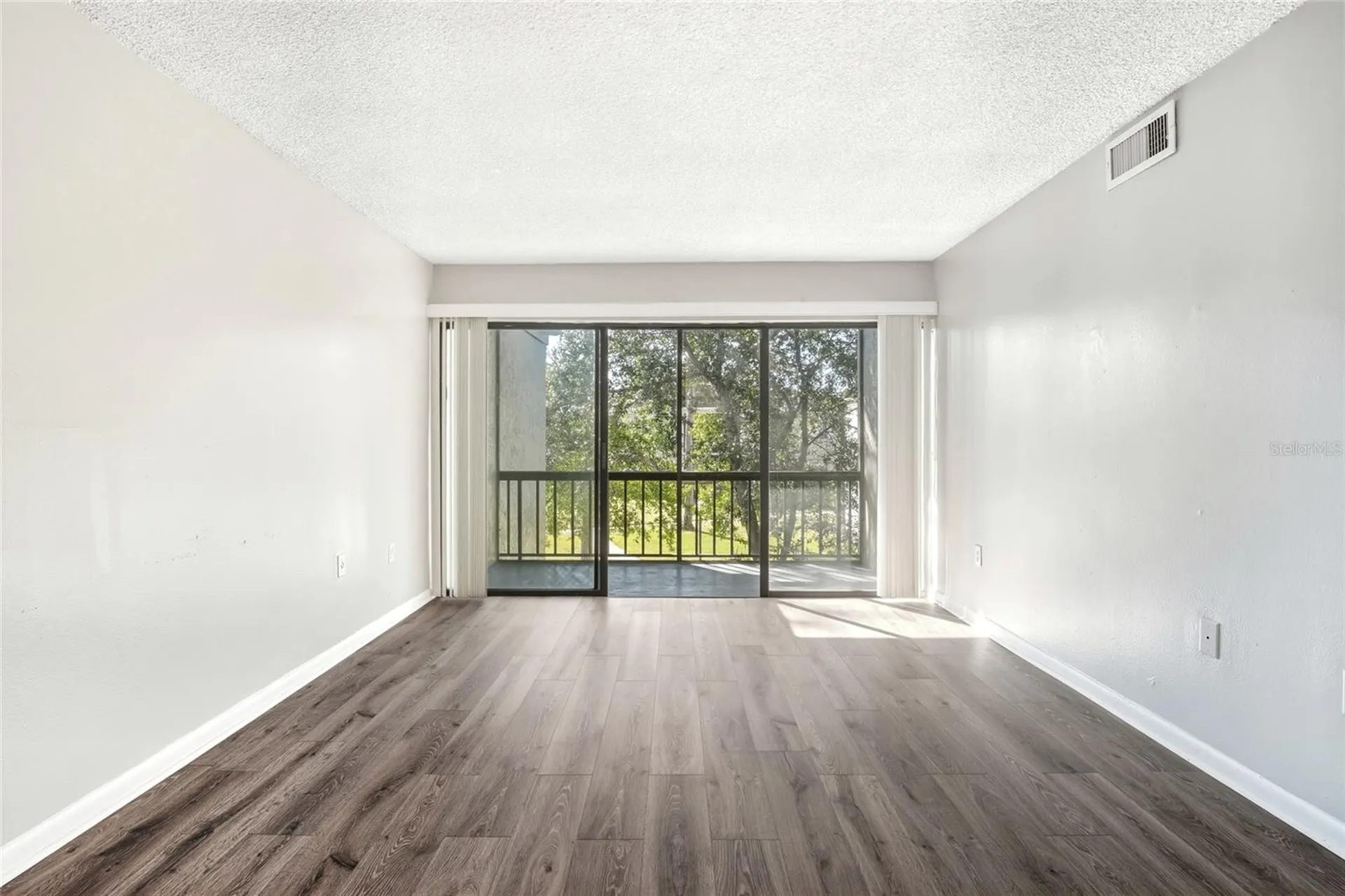 3236 S Semoran Boulevard Orlando FL 32822