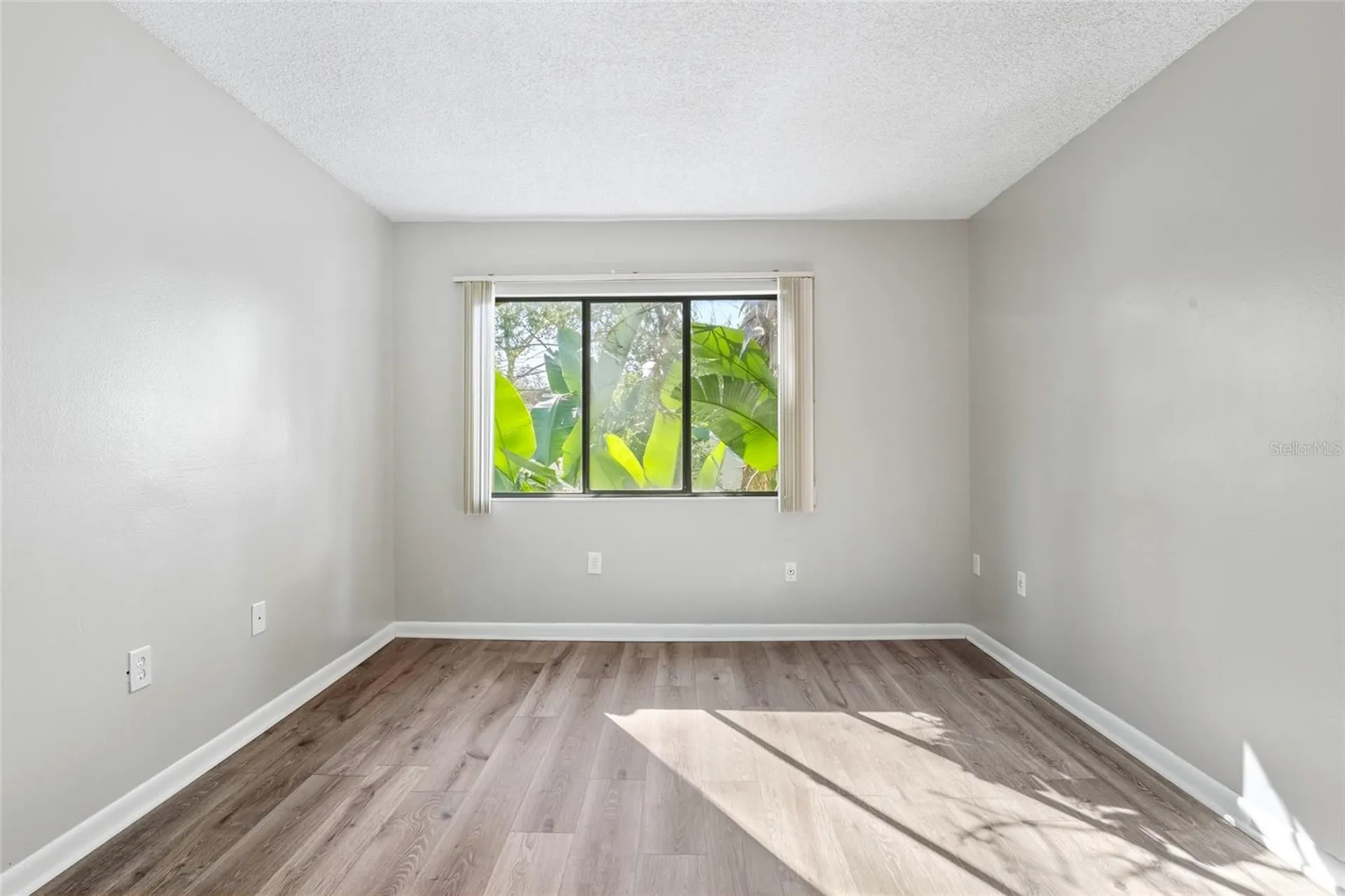 3236 S Semoran Boulevard Orlando FL 32822
