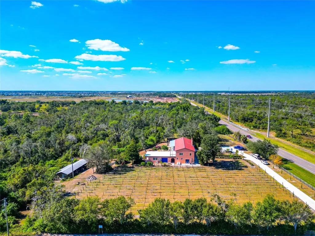 19600 E State Road 64 Bradenton FL 34212