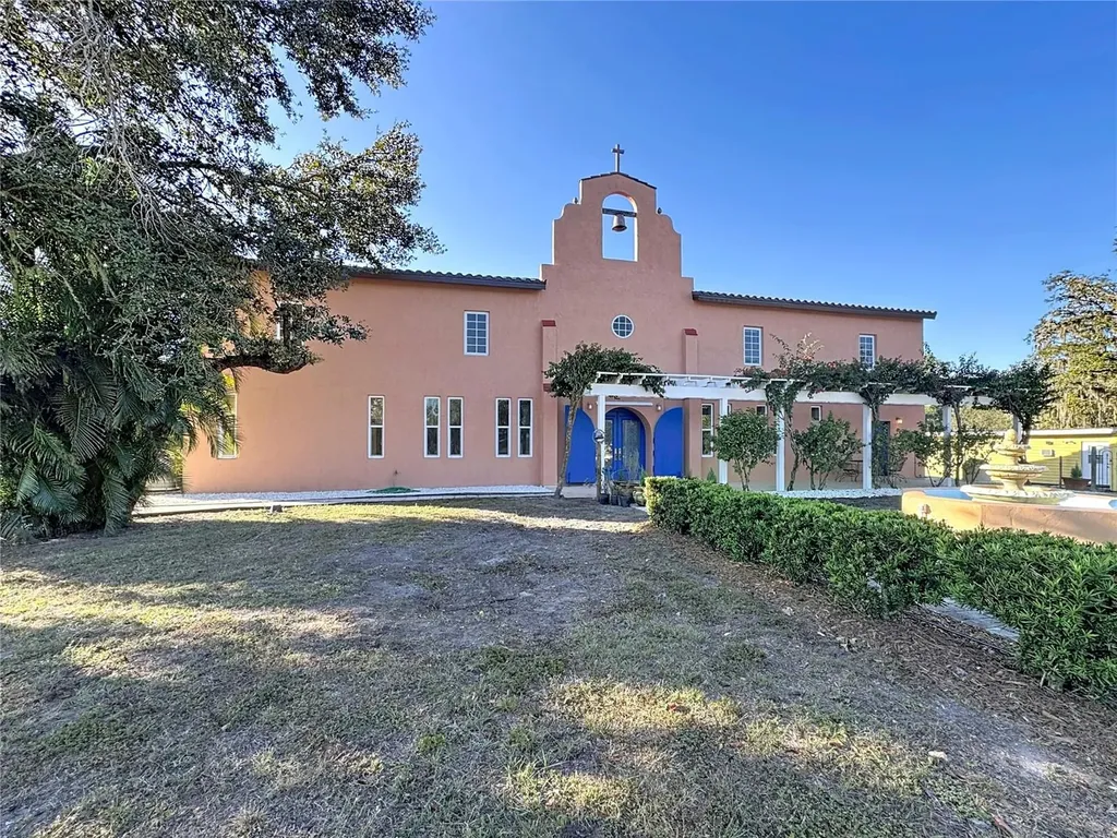 19600 E State Road 64 Bradenton FL 34212