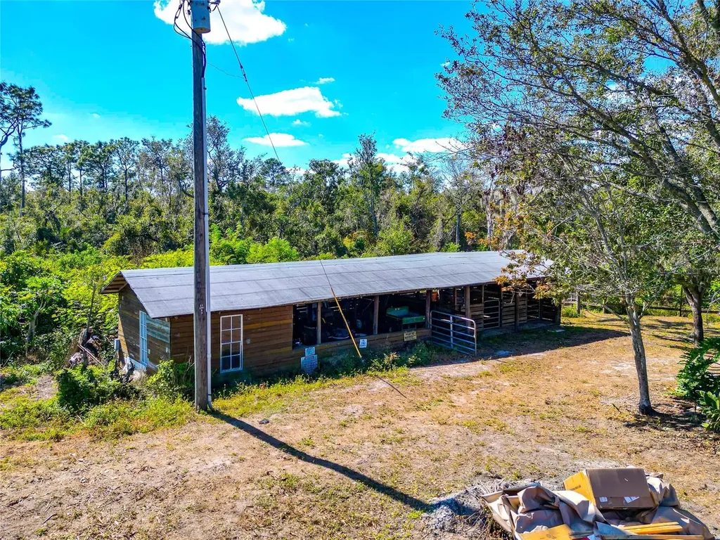 19600 E State Road 64 Bradenton FL 34212