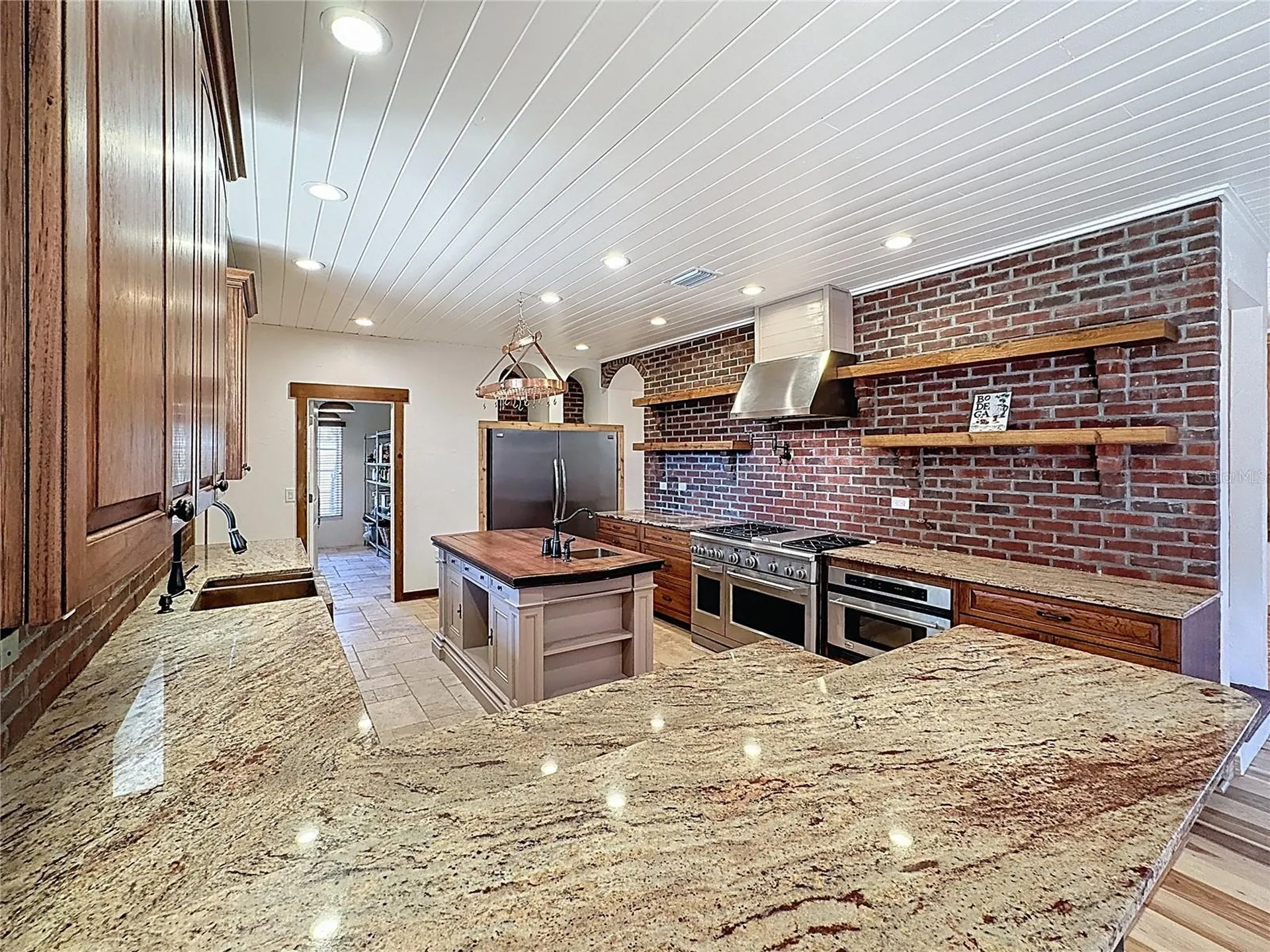 19600 E State Road 64 Bradenton FL 34212