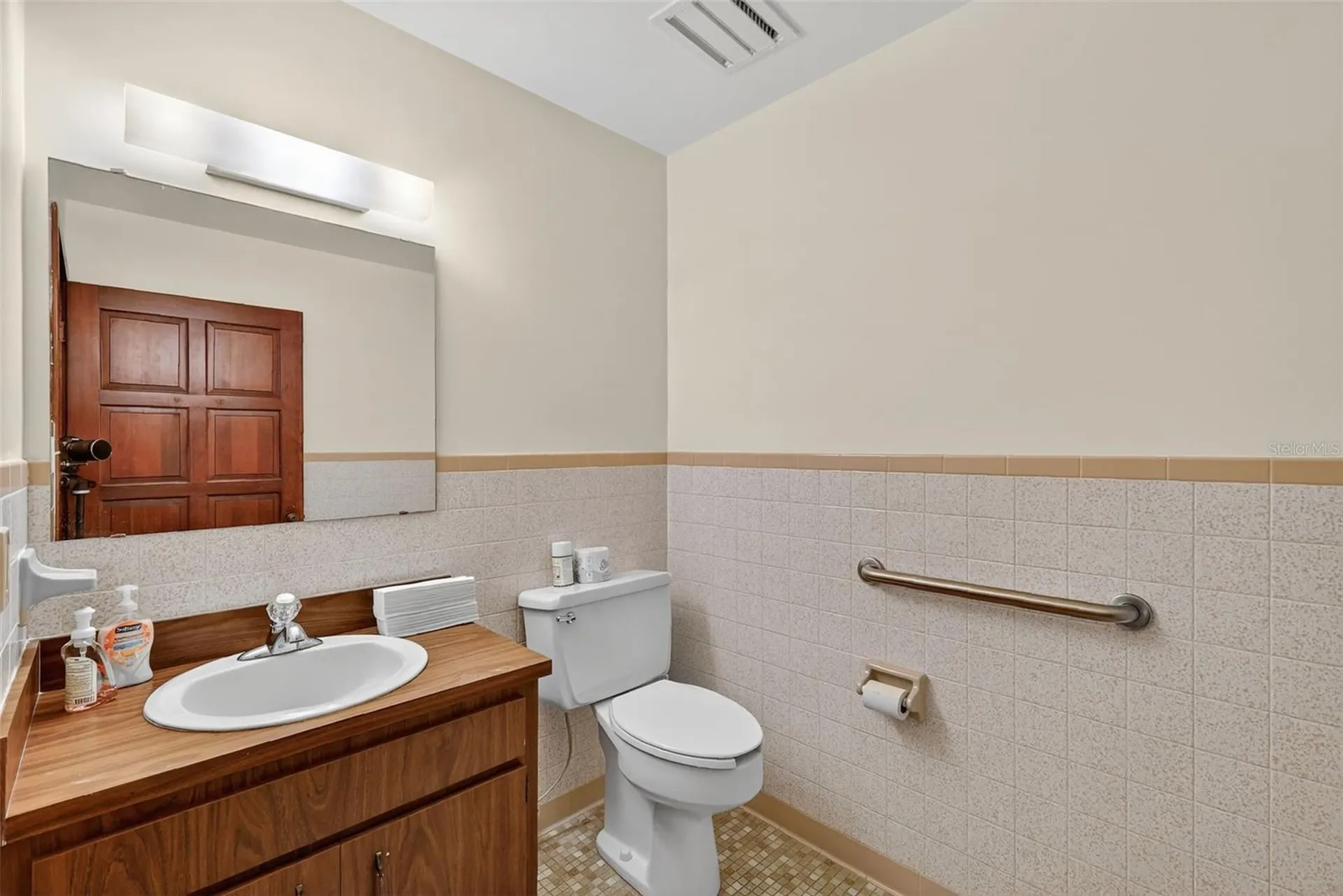 1029 W Magnolia Street Leesburg FL 34748