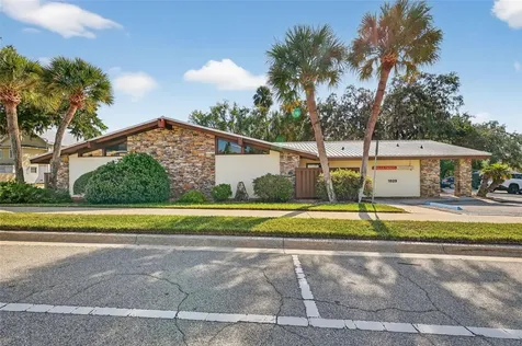 1029 W Magnolia Street Leesburg FL 34748