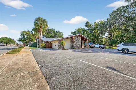 1029 W Magnolia Street Leesburg FL 34748