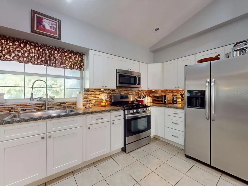 3851 Thistlewood Way Okahumpka FL 34762