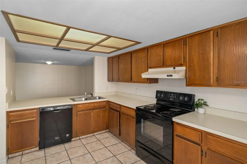 4821 Puritan Circle Tampa FL 33617