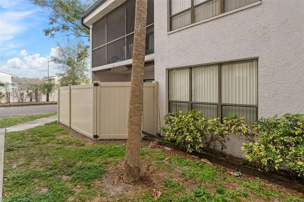 4821 Puritan Circle Tampa FL 33617