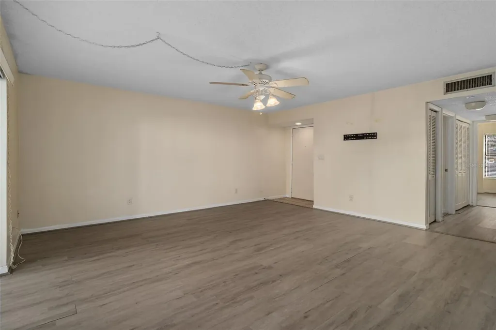 4821 Puritan Circle Tampa FL 33617