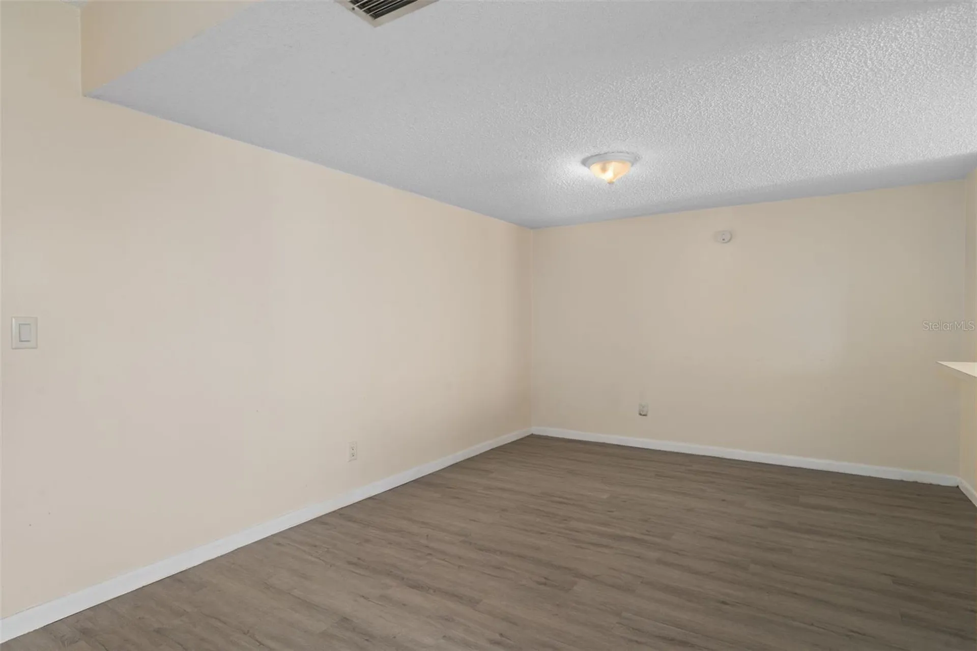 4821 Puritan Circle Tampa FL 33617