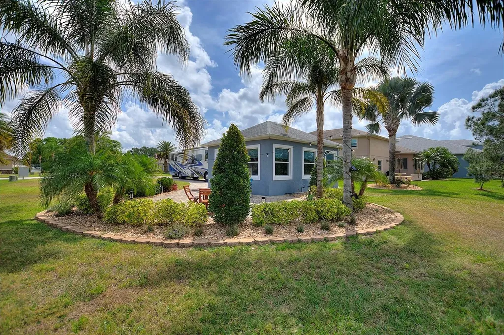 544 Narrow Pond Road Polk City FL 33868