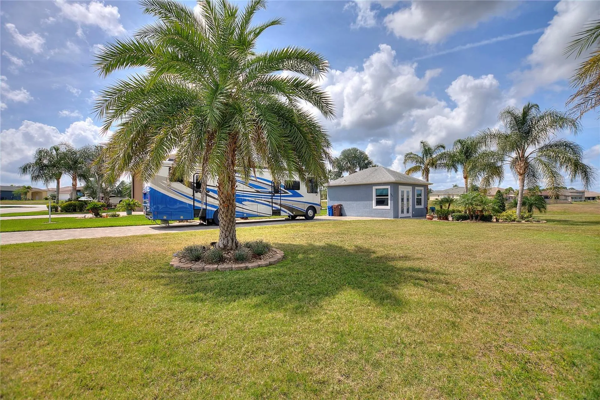 544 Narrow Pond Road Polk City FL 33868