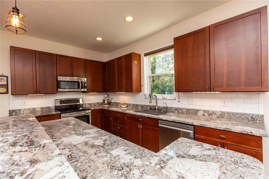 5703 Golden Owl Loop Land O Lakes FL 34638