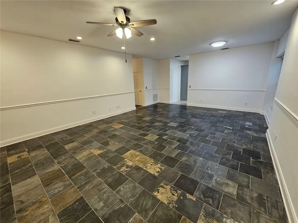1892 White Avenue Orlando FL 32806