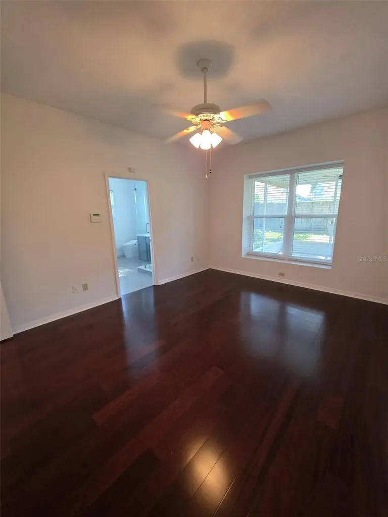 1892 White Avenue Orlando FL 32806