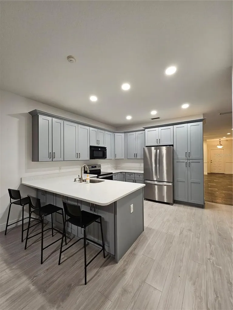 1892 White Avenue Orlando FL 32806
