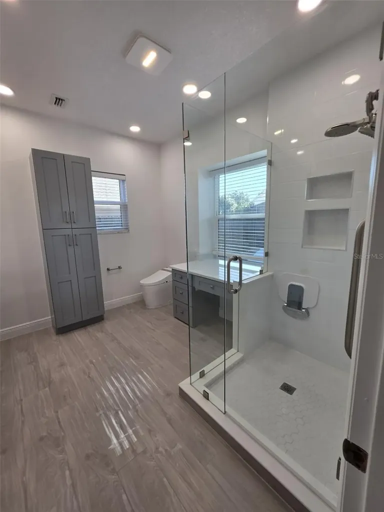 1892 White Avenue Orlando FL 32806