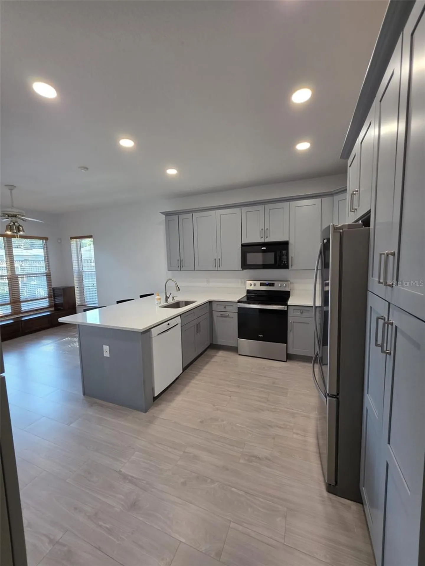 1892 White Avenue Orlando FL 32806