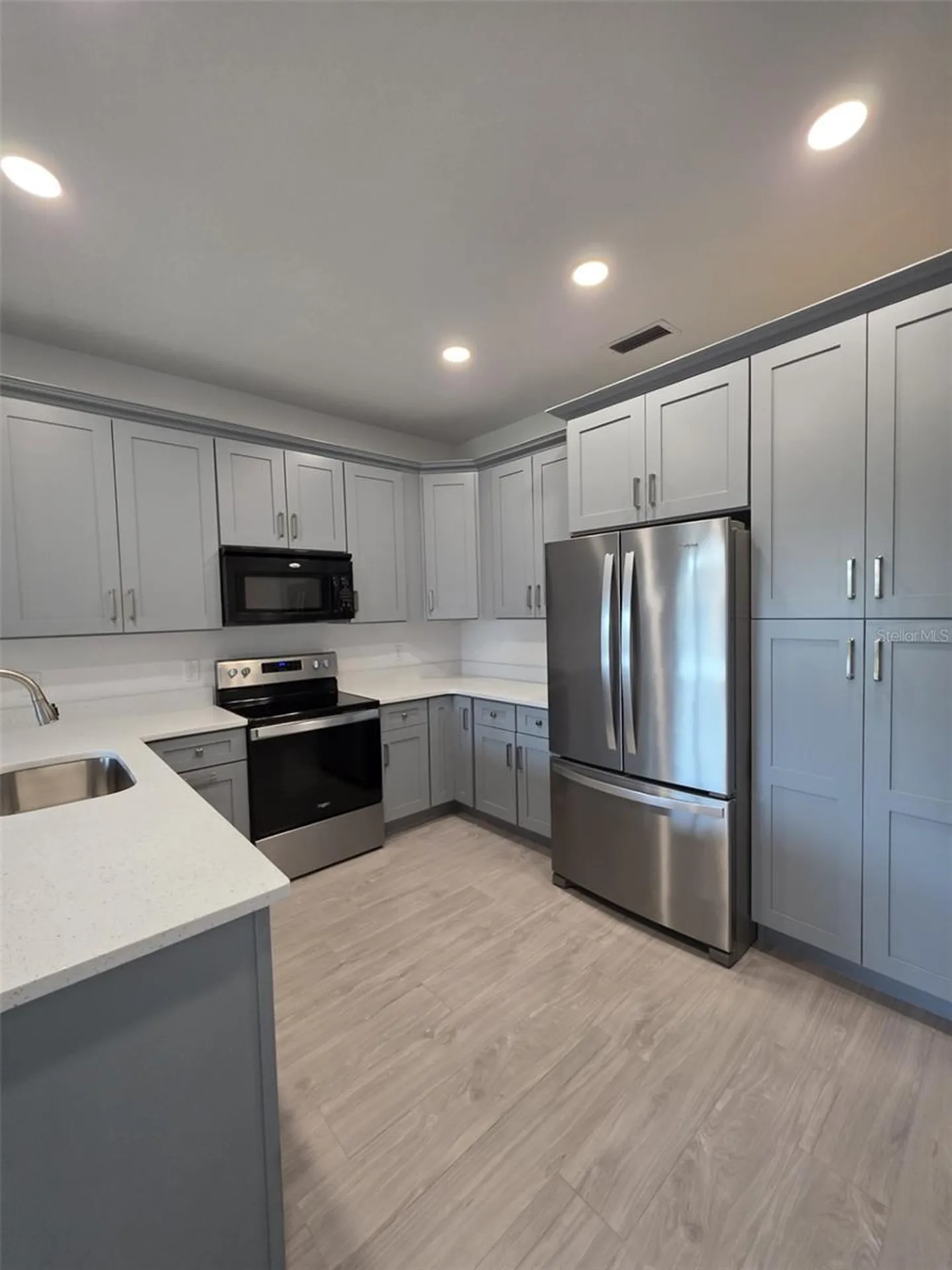 1892 White Avenue Orlando FL 32806