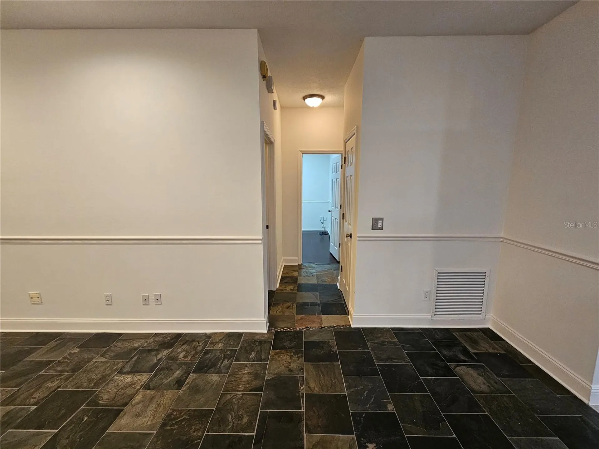 1892 White Avenue Orlando FL 32806