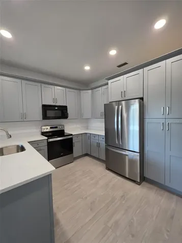 1892 White Avenue Orlando FL 32806