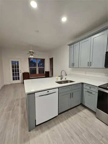 1892 White Avenue Orlando FL 32806