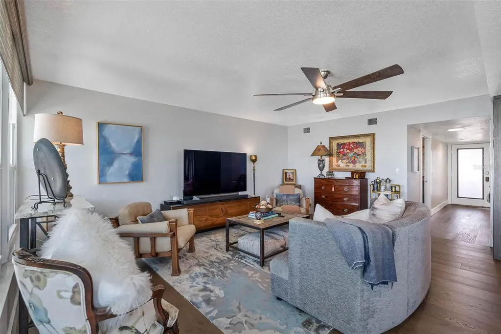 1848 Shore Drive S South Pasadena FL 33707