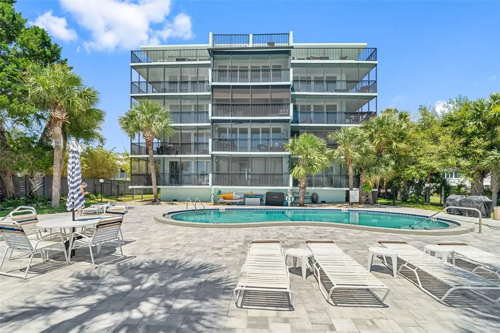 1848 Shore Drive S South Pasadena FL 33707