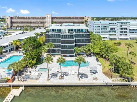 1848 Shore Drive S South Pasadena FL 33707