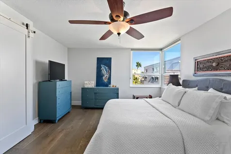 1848 Shore Drive S South Pasadena FL 33707