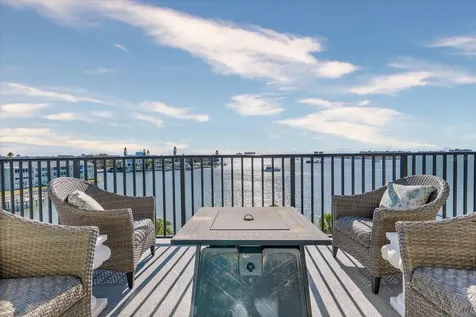 1848 Shore Drive S South Pasadena FL 33707