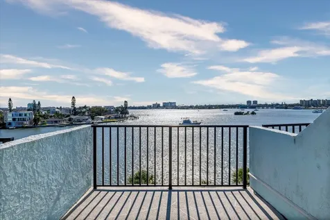 1848 Shore Drive S South Pasadena FL 33707