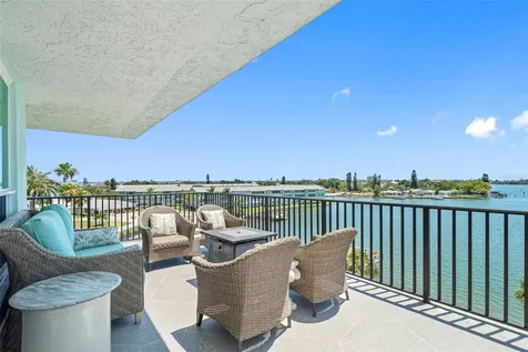 1848 Shore Drive S South Pasadena FL 33707