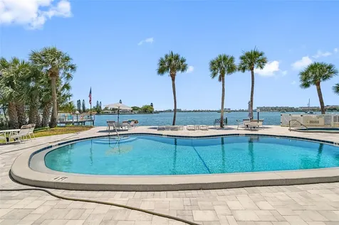 1848 Shore Drive S South Pasadena FL 33707