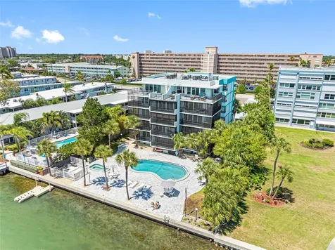 1848 Shore Drive S South Pasadena FL 33707