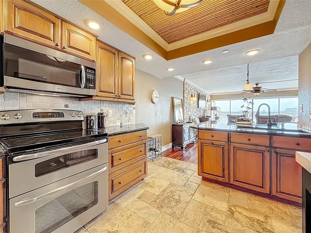 2 Adalia Avenue Tampa FL 33606